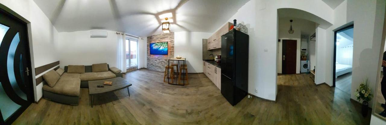 Green Apartments Орадеа Екстериор снимка