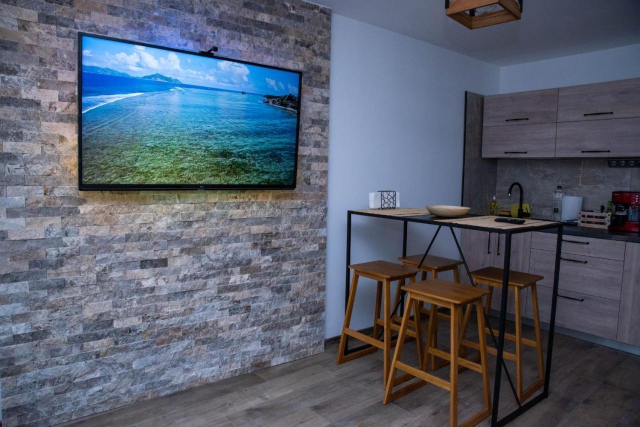 Green Apartments Орадеа Екстериор снимка