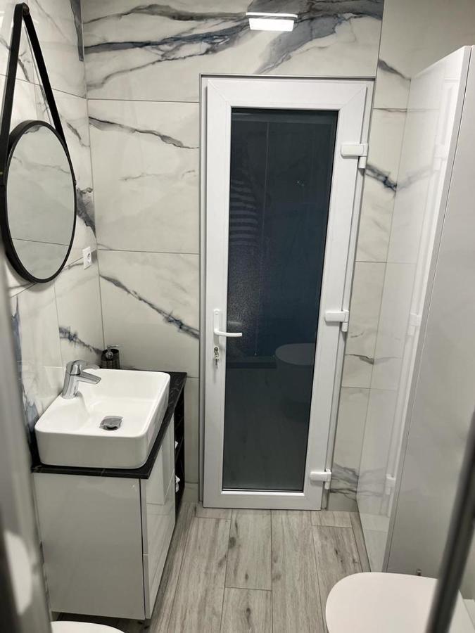 Green Apartments Орадеа Екстериор снимка