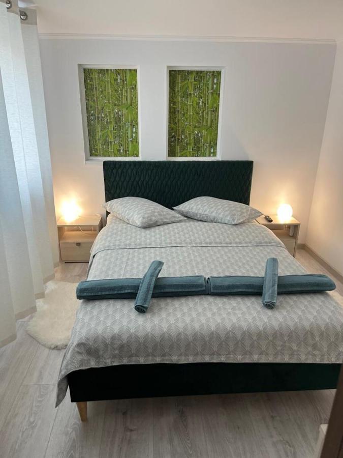 Green Apartments Орадеа Екстериор снимка