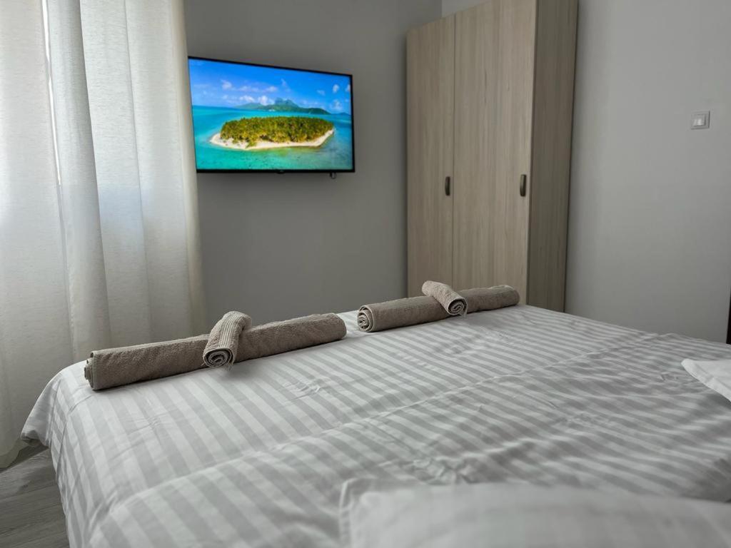 Green Apartments Орадеа Екстериор снимка
